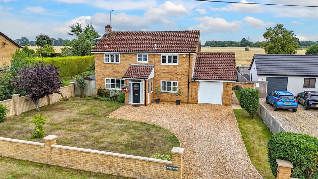Property photo 1 of 44 4211334