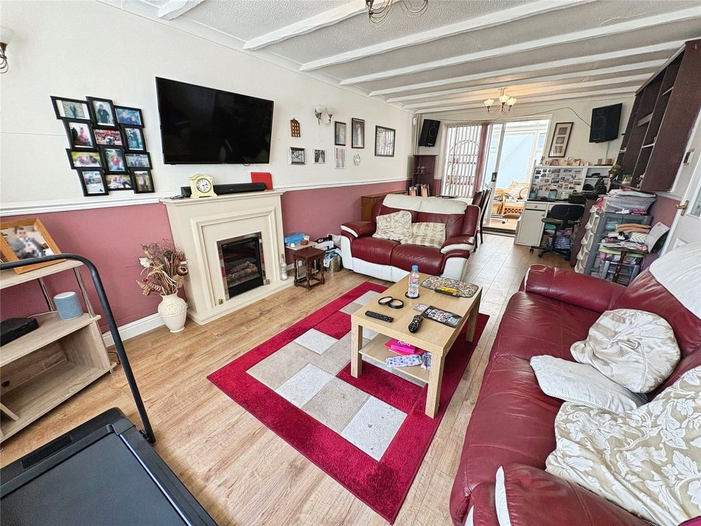 Property photo 2 of 13 Lounge/Diner No. 02