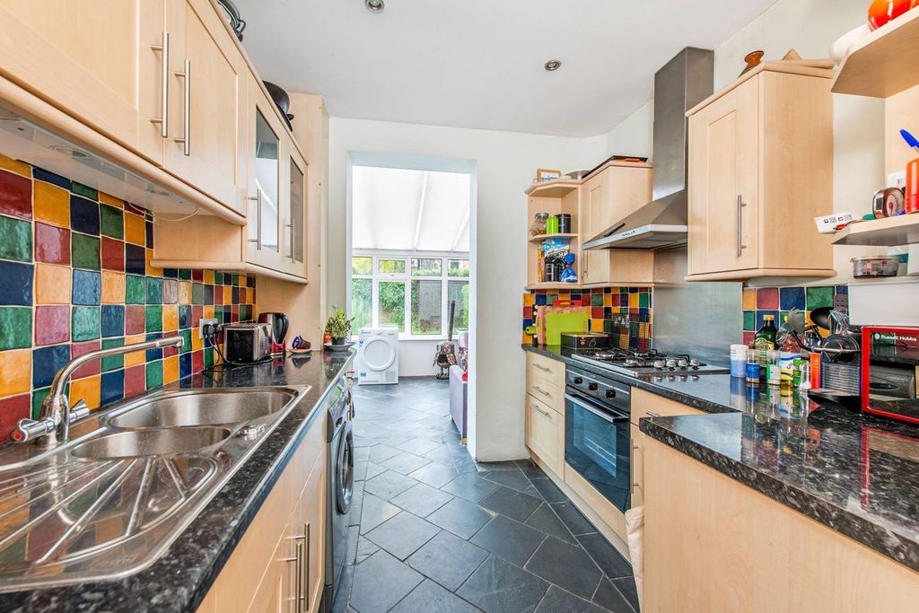 Property photo 3 of 15
