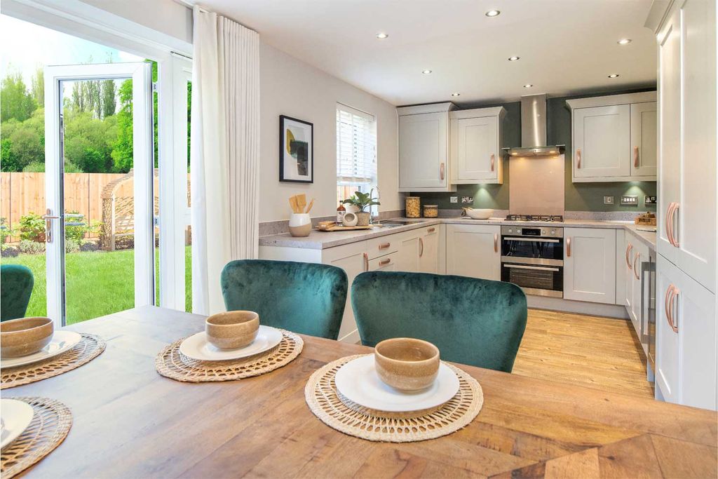 Property photo 2 of 9 Kingsley Kitchen