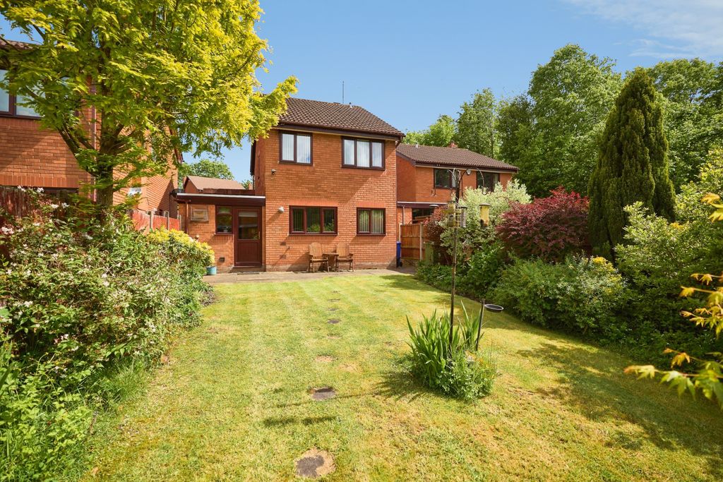 Property photo 2 of 14 Rear Garden