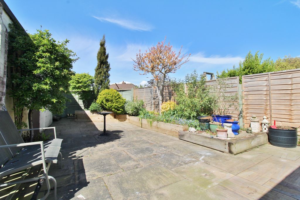 Property photo 2 of 16