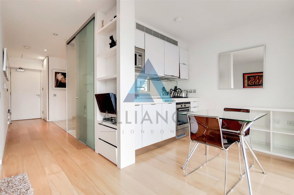 Property photo 3 of 14 Picture No. 05