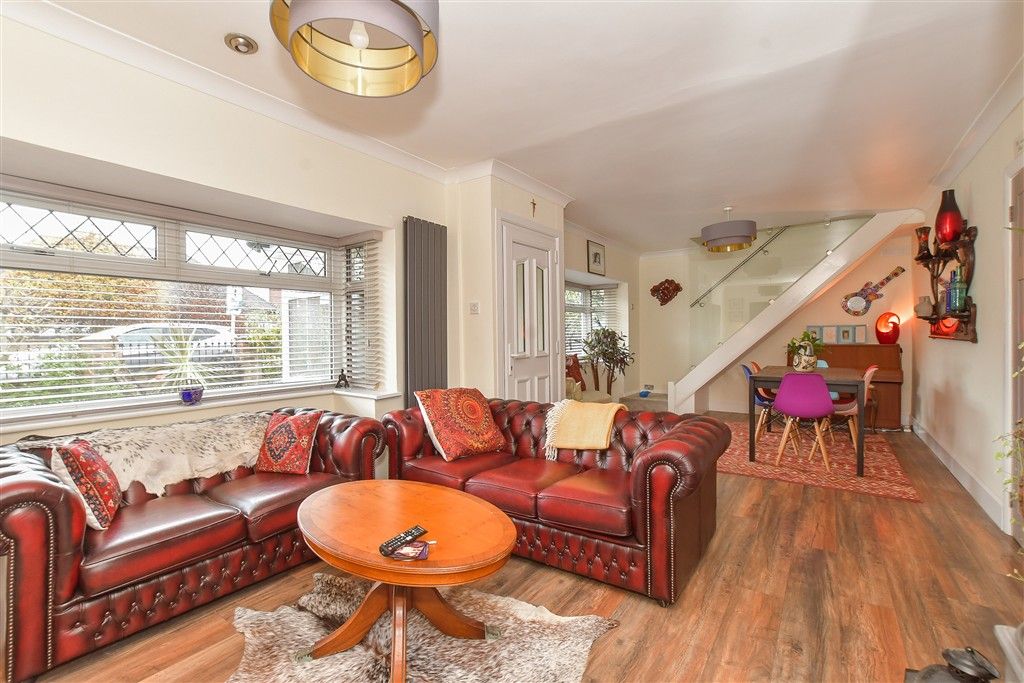 Property photo 3 of 17 Lounge/Diner