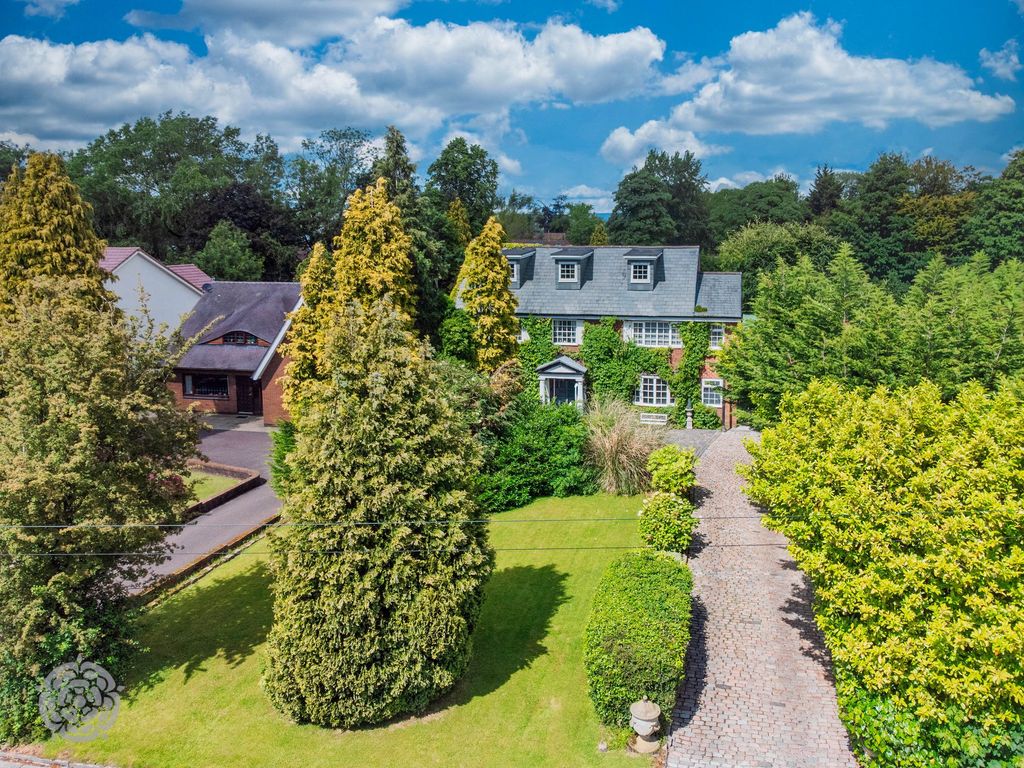 Property photo 1 of 45