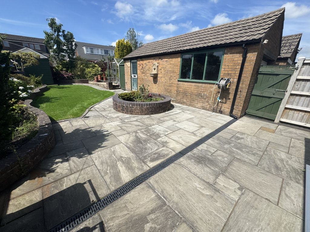Property photo 3 of 24