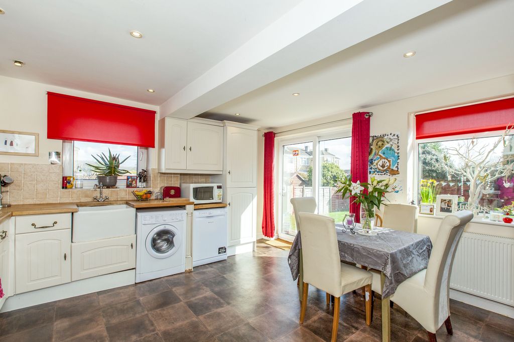 Property photo 2 of 7 9A42271E-20E6-4F5c-B