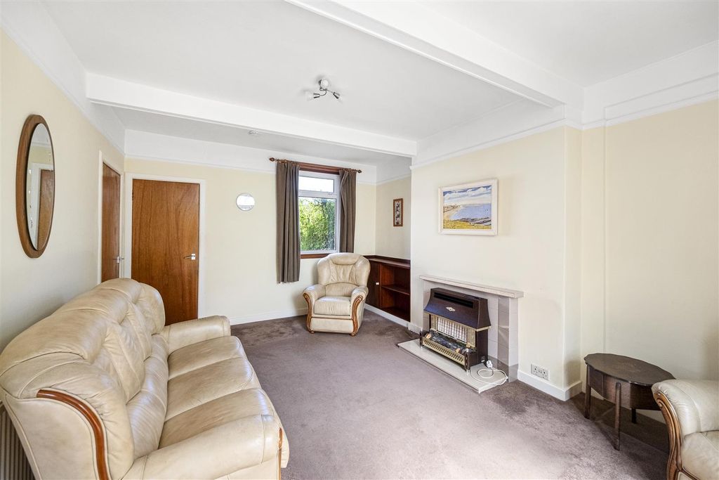 Property photo 2 of 24