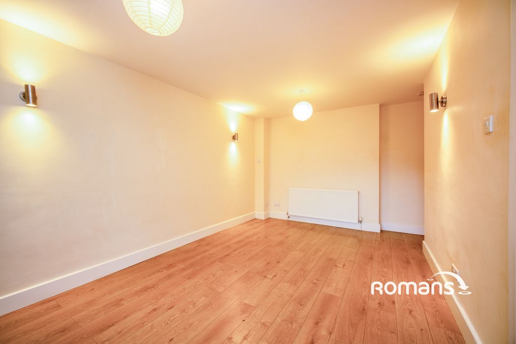 Property photo 3 of 7 Pbox-Img.Jpg