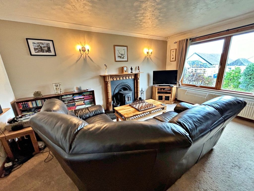 Property photo 2 of 24