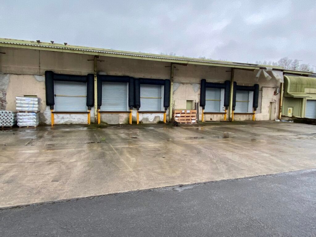 Property photo 3 of 23