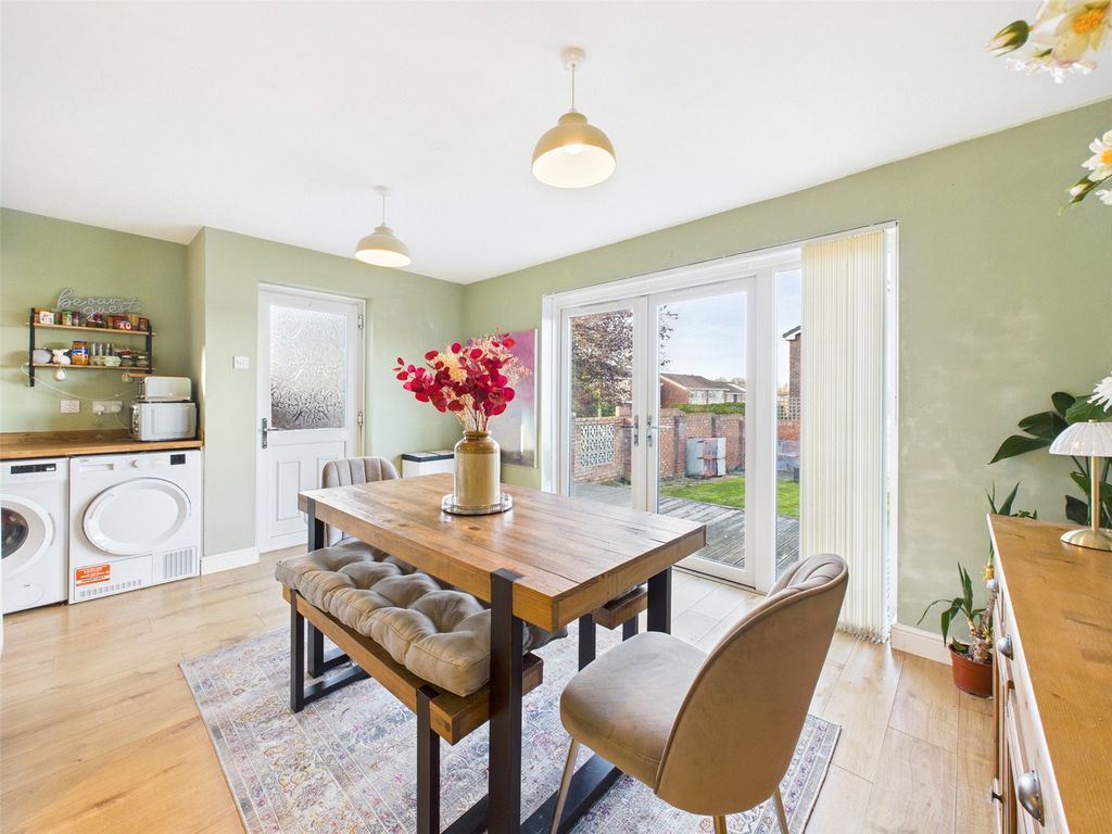 Property photo 2 of 15 Picture No. 22