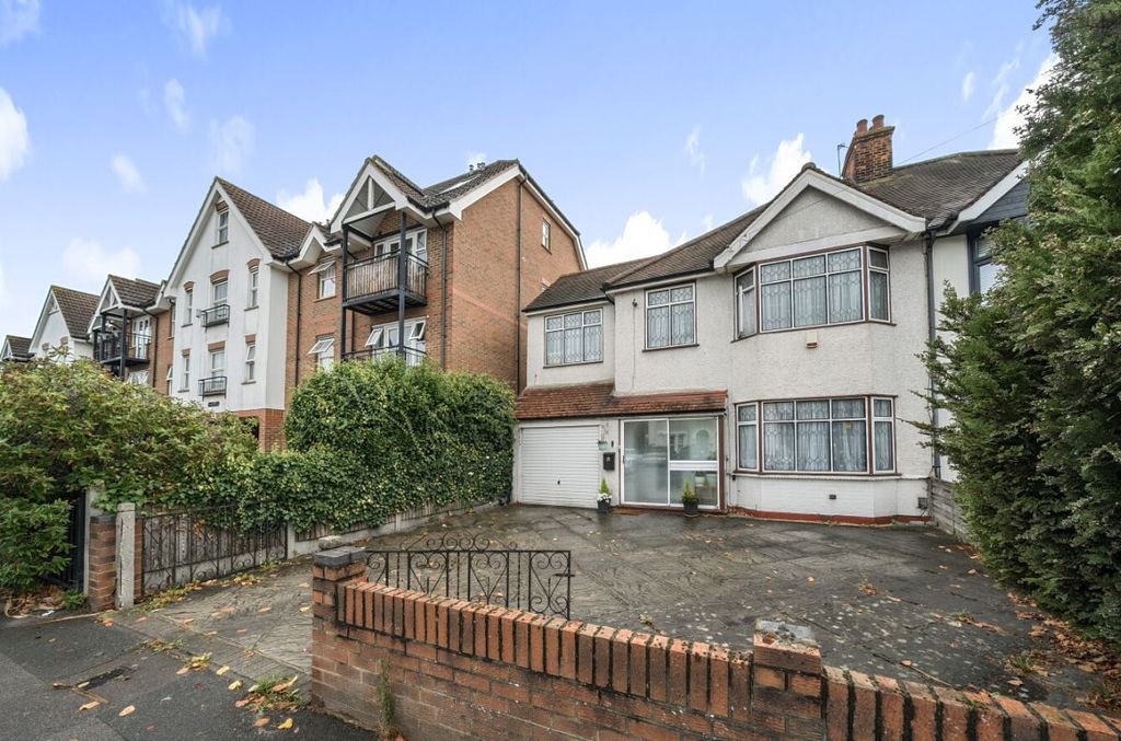 Property photo 1 of 23