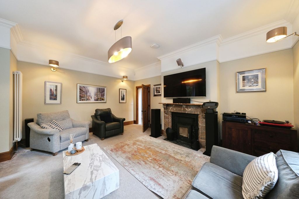 Property photo 2 of 47 Pbox-Img.Jpg