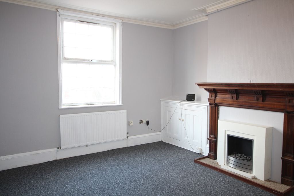 Property photo 2 of 3