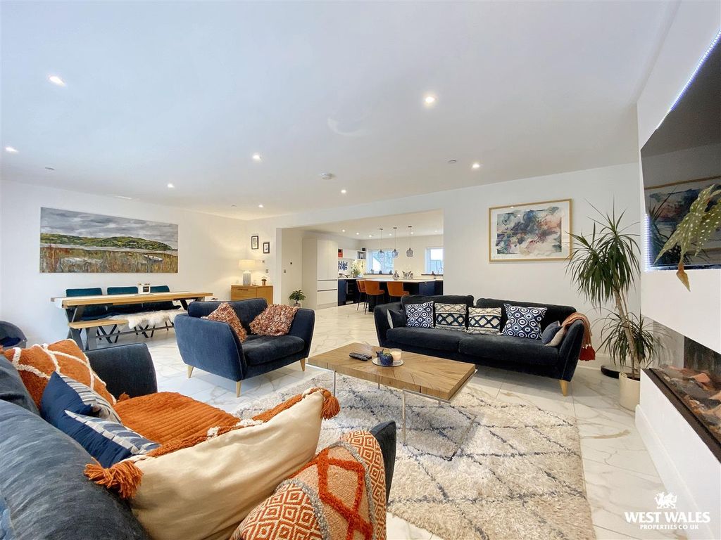 Property photo 3 of 45 Img_4094.Jpg