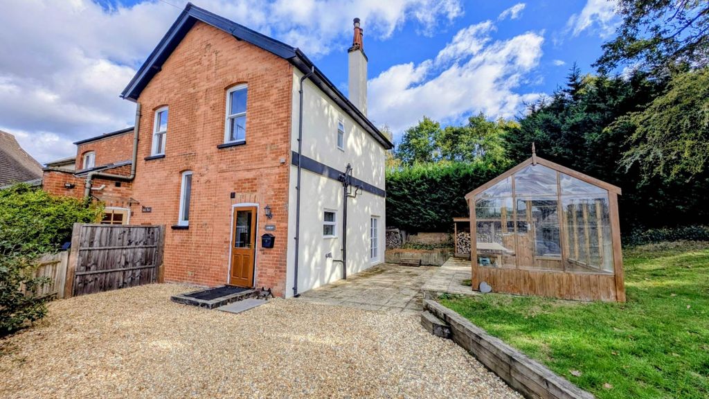 Property photo 1 of 23