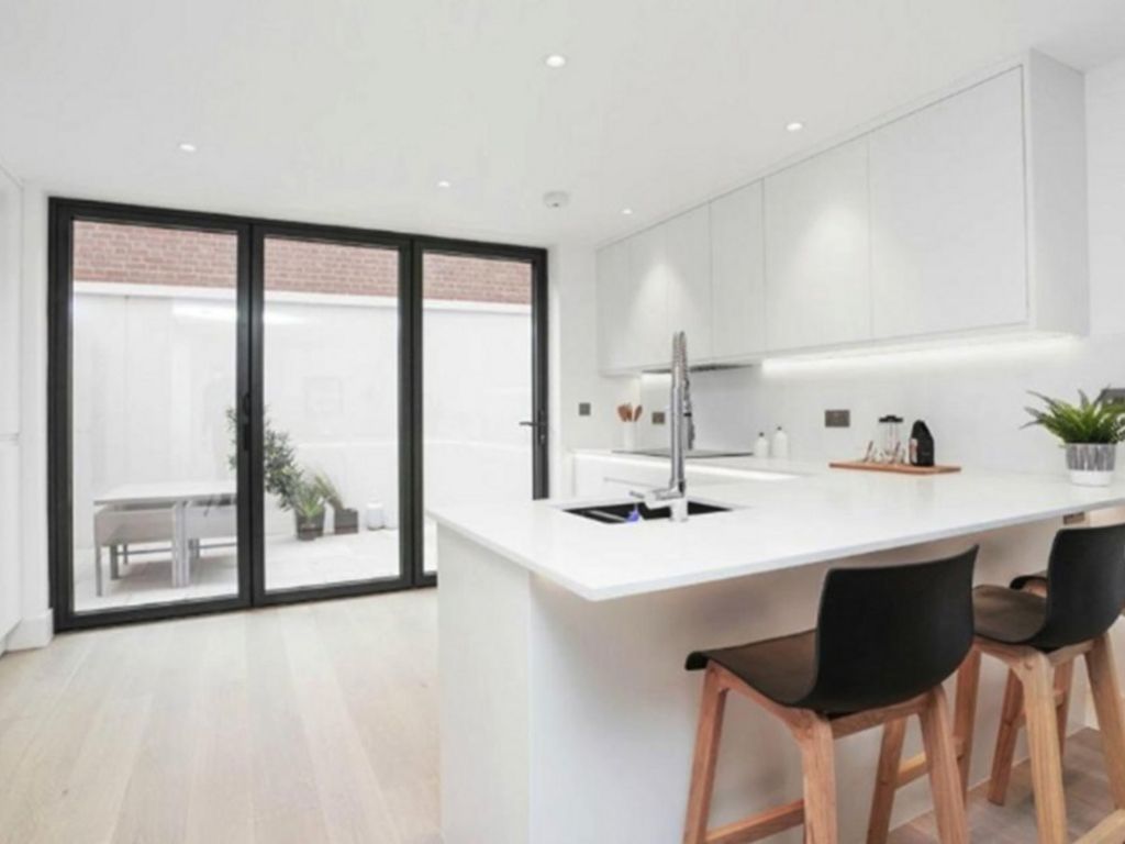 Property photo 2 of 5