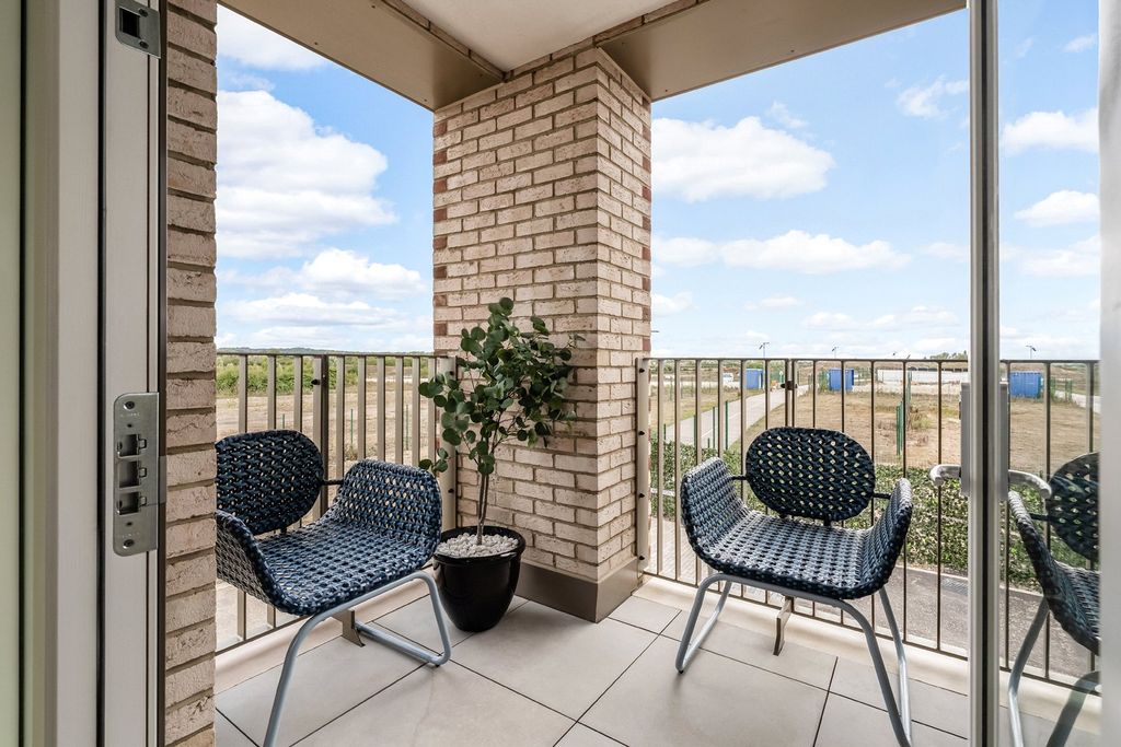 Property photo 3 of 17 Picture No. 09