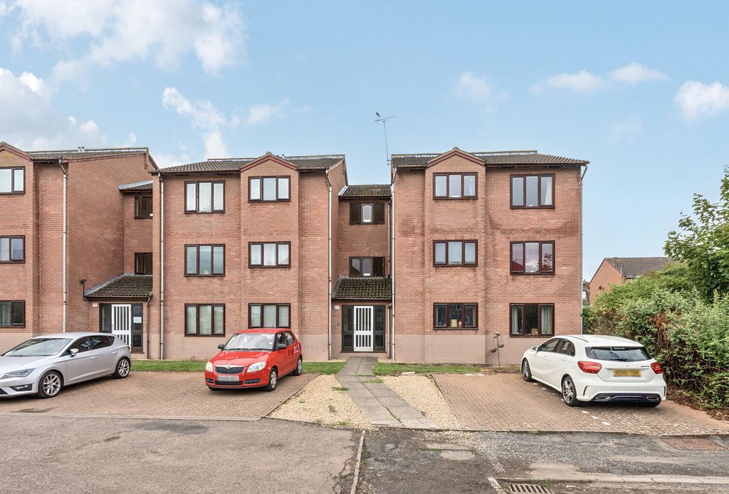 Property photo 1 of 9 1333135-4-688c805...