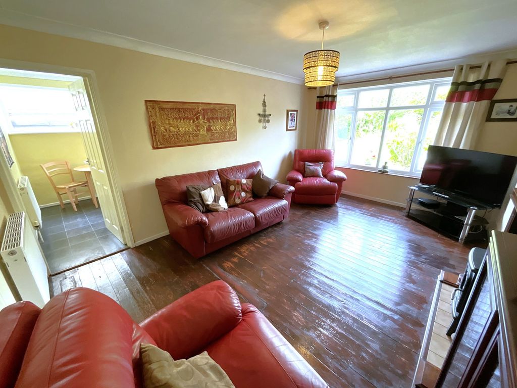 Property photo 3 of 14
