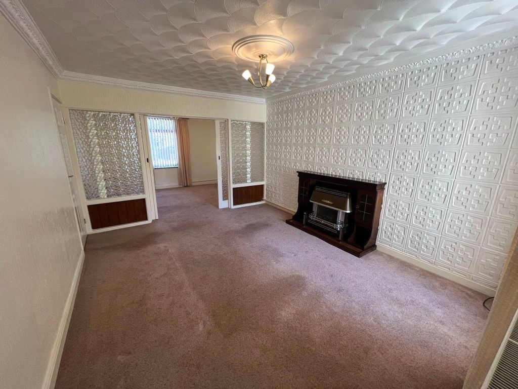 Property photo 3 of 16 Picture No. 14