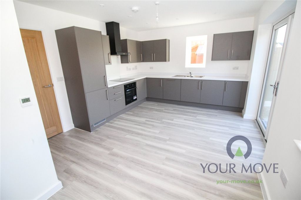 Property photo 2 of 21 Kitchen/Diing Room