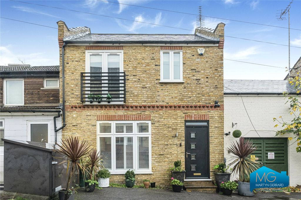 Property photo 2 of 12 Picture No. 19