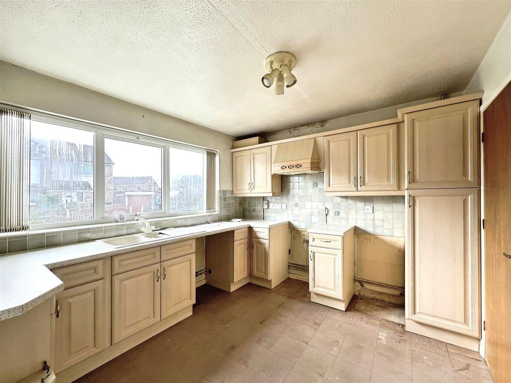 Property photo 2 of 13 049Dd702-Img_2625.Jpg