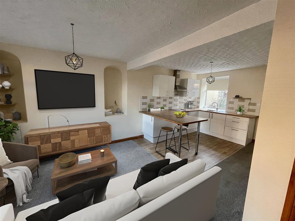 Property photo 2 of 5