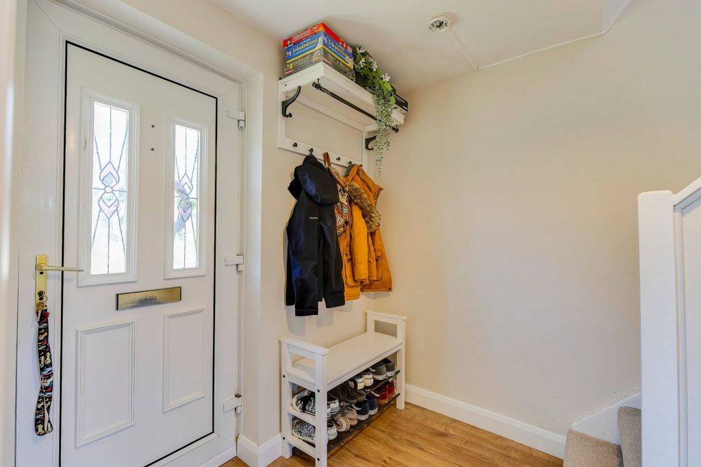 Property photo 3 of 31