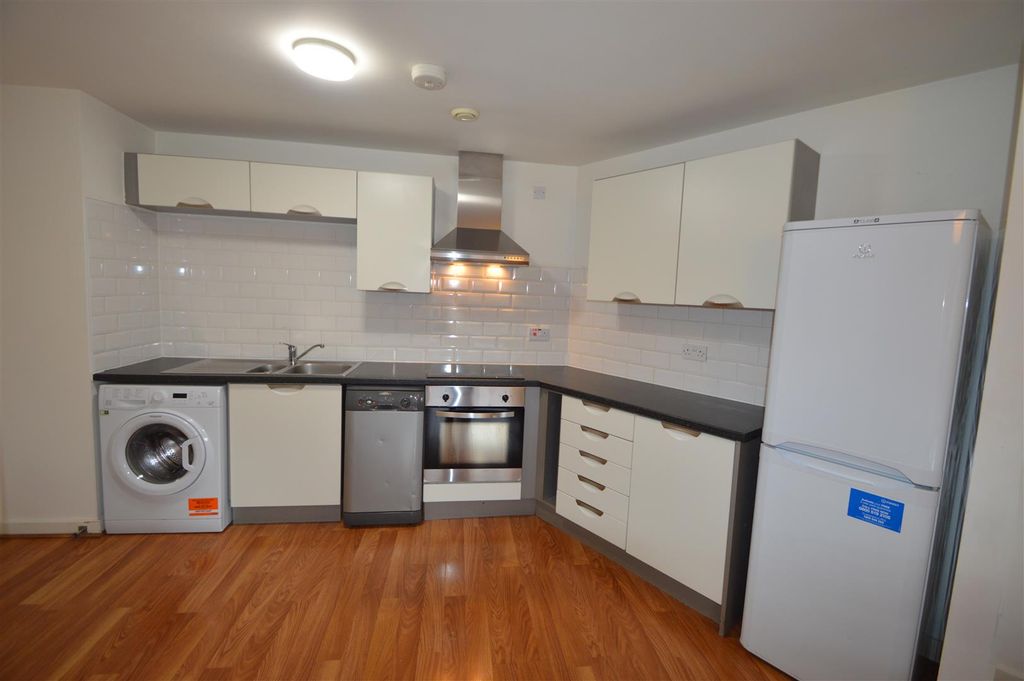 Property photo 2 of 7