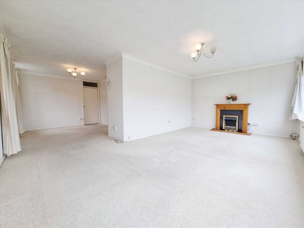 Property photo 3 of 10 Further Aspect: