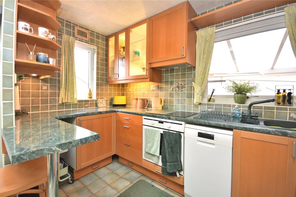 Property photo 3 of 22 Picture No. 12