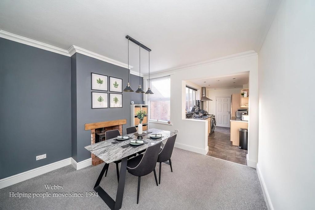 Property photo 3 of 22 Eny83.Jpg