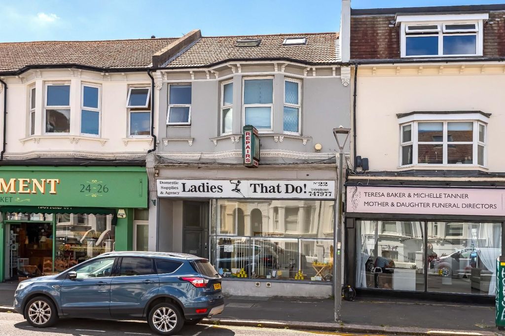 Property photo 1 of 12 Blatchington Rd Front.Jpg