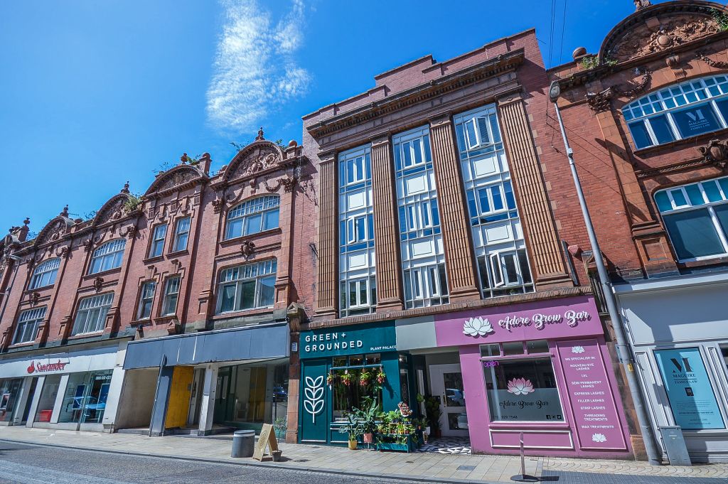 Property photo 3 of 14 Front External