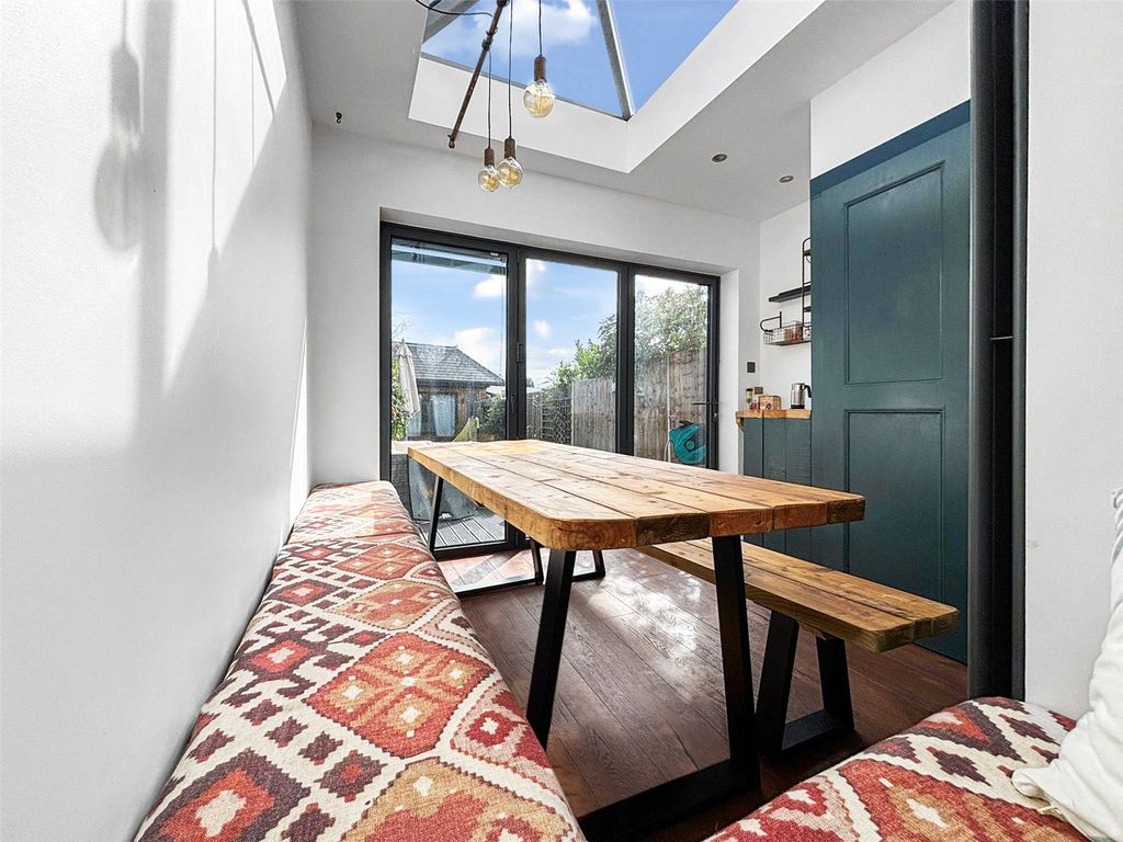 Property photo 3 of 17 Dining Area