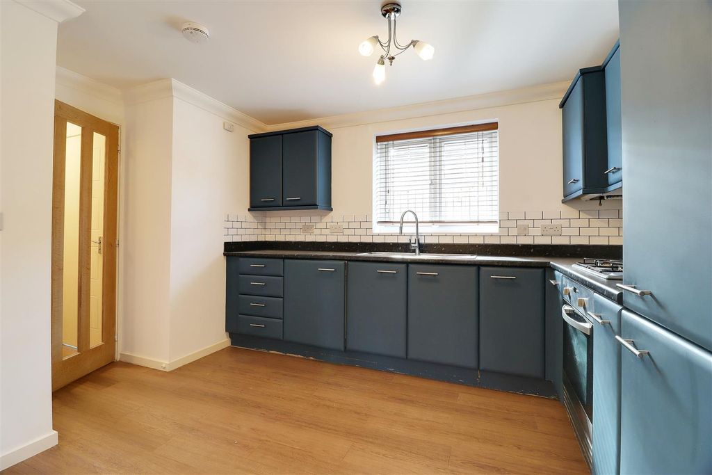 Property photo 2 of 7 Img_1646-Img_1648.Jpg