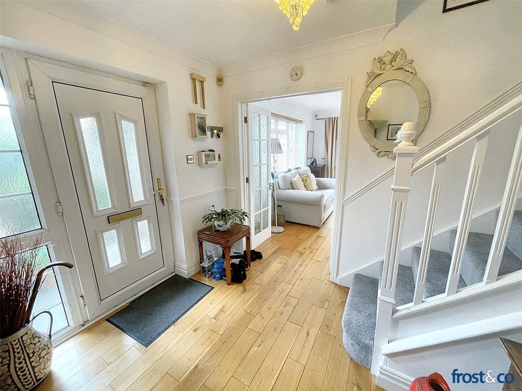 Property photo 2 of 32 Entrance