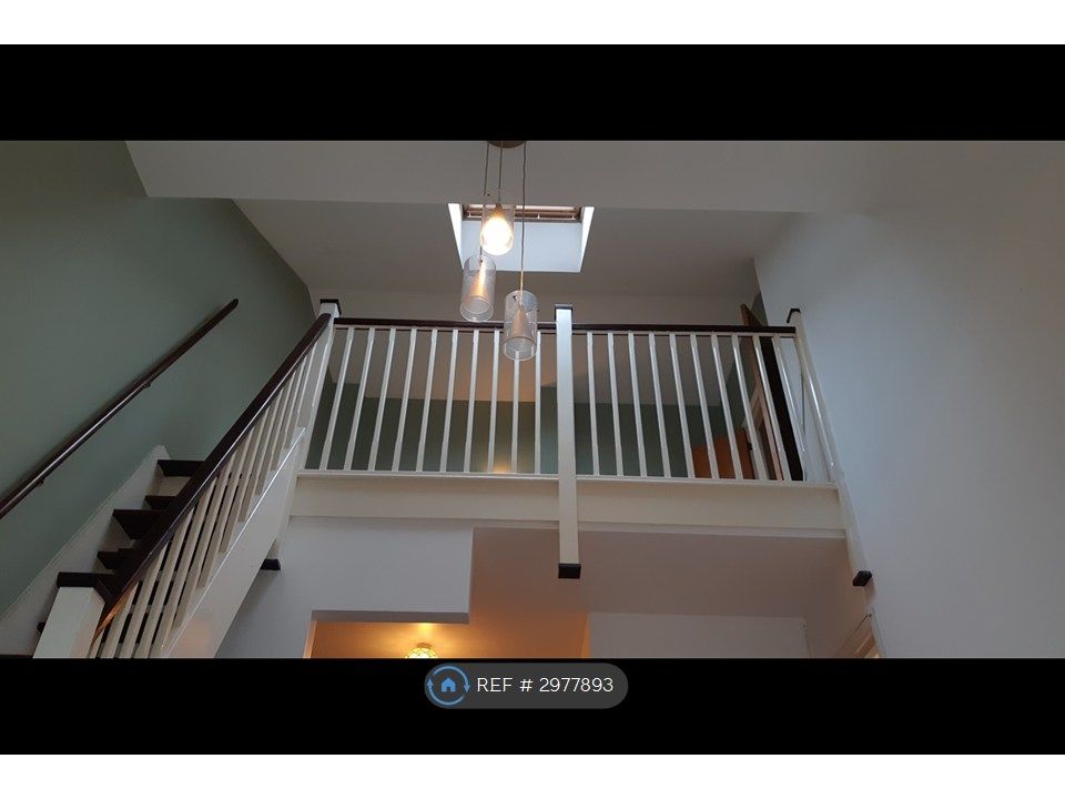 Property photo 1 of 9 Master Bedroom At Mezzanine Level
