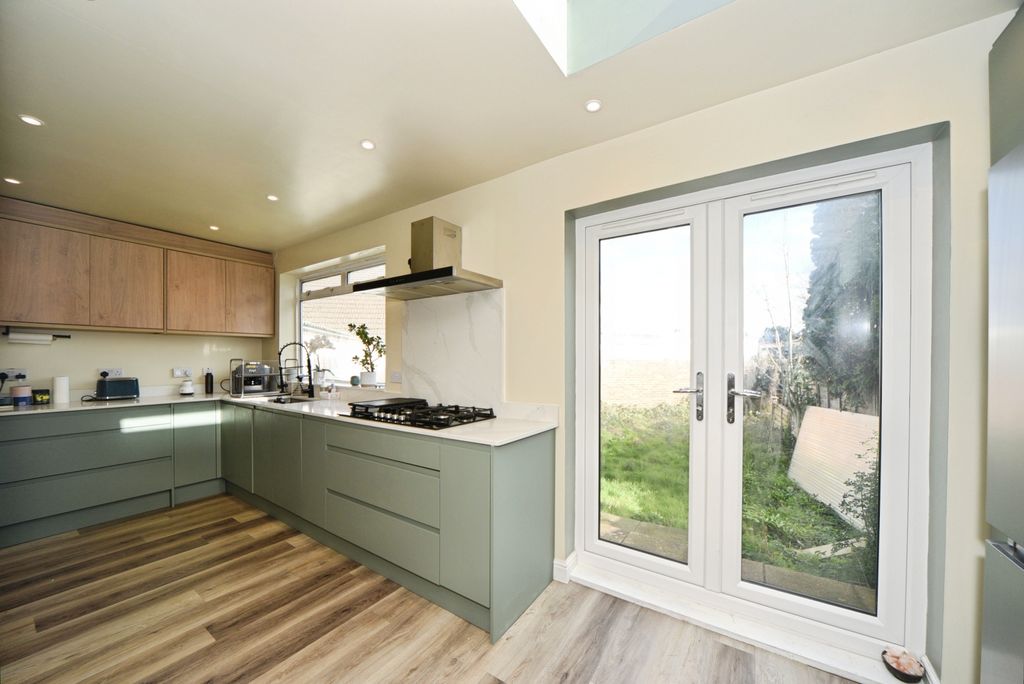 Property photo 2 of 26 Dsc_4336