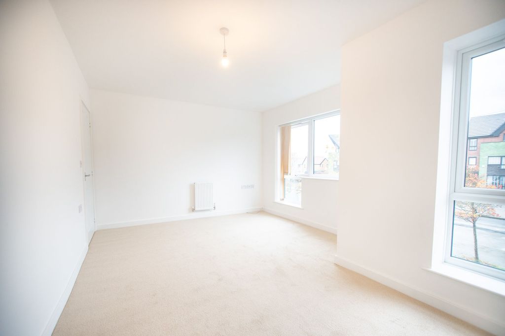 Property photo 3 of 19 Bedroom 2