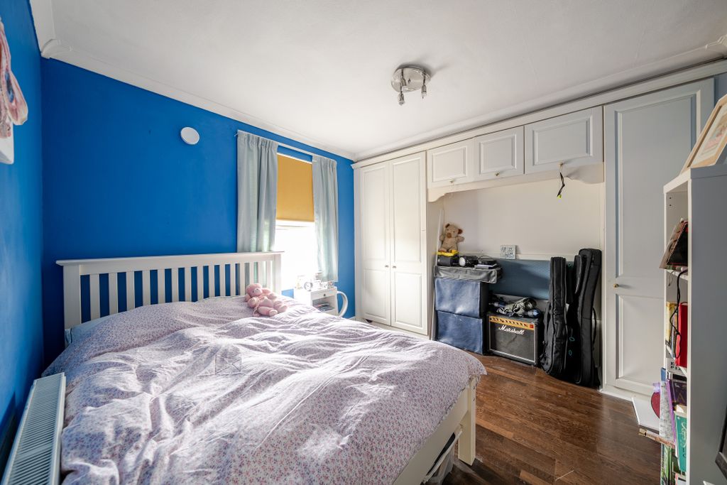 Property photo 3 of 18