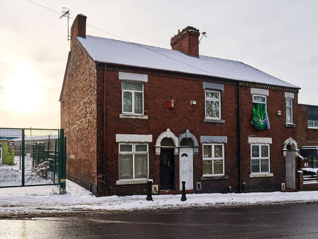 Property photo 2 of 12