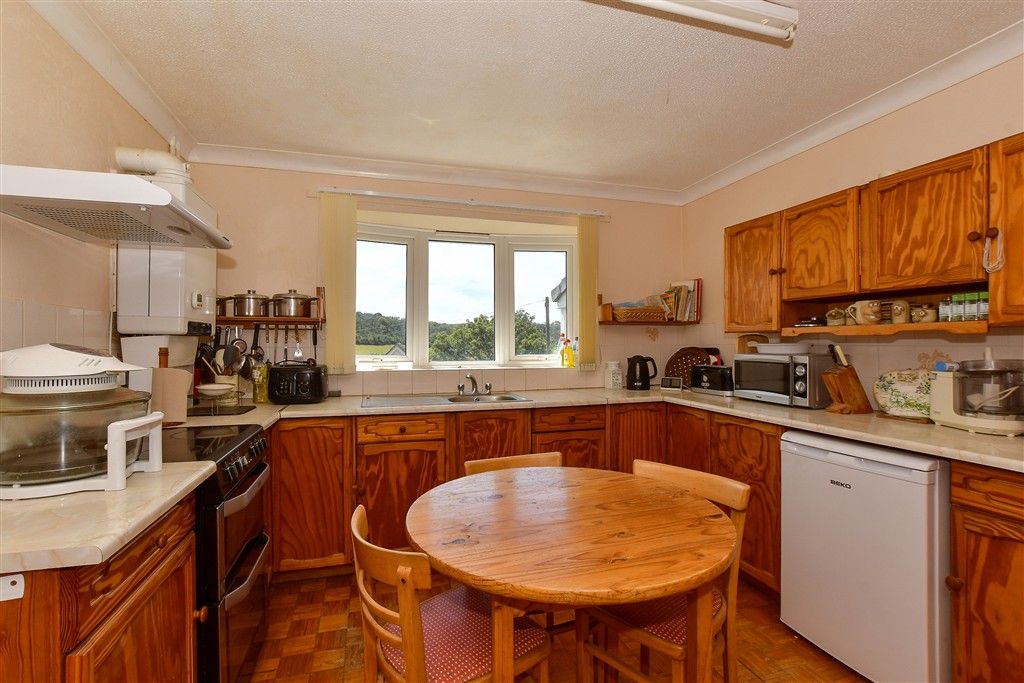 Property photo 3 of 14 Kitchen