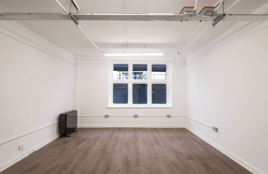 Property photo 1 of 13 Bon Marche