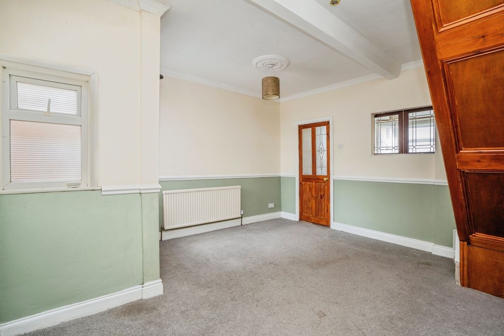 Property photo 3 of 18 Pbox-Img.Jpg