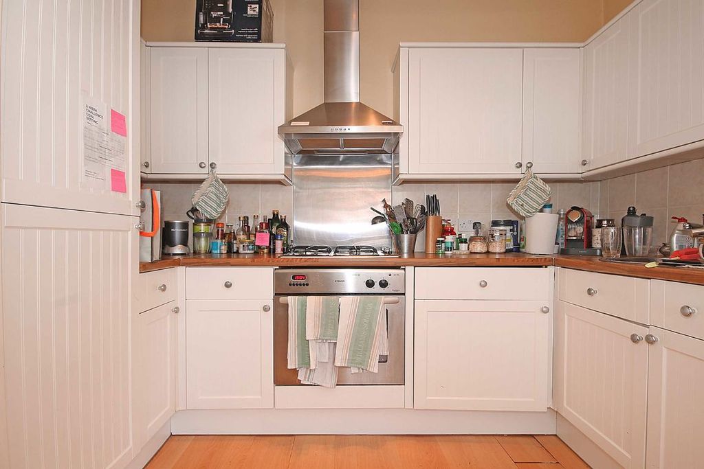 Property photo 2 of 3