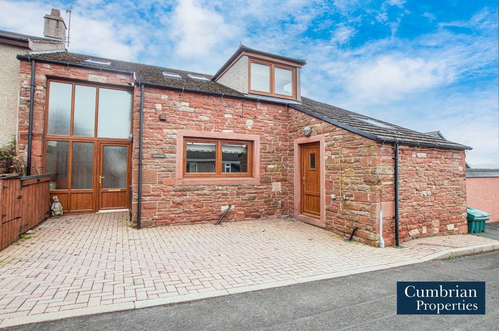 Property photo 1 of 22 Front External